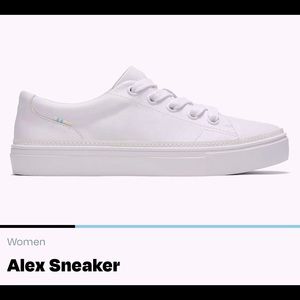 *NWT & box* Toms “Alex” sneaker